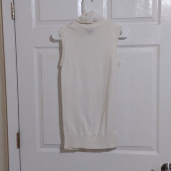 Gap mockneck tank, turtleneck, white, women's size small - Picture 2 of 4